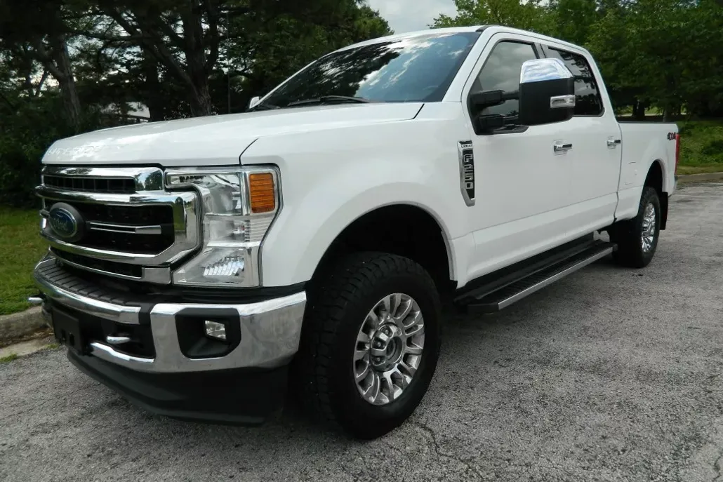 2022 Ford F-250 Lariat photo 1
