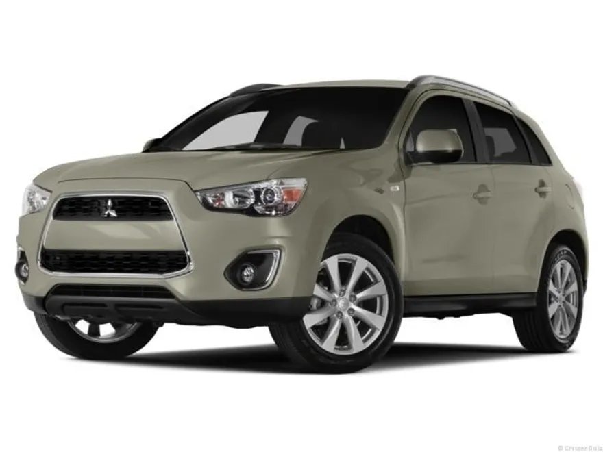 2013 Mitsubishi Outlander Sport SE photo 1