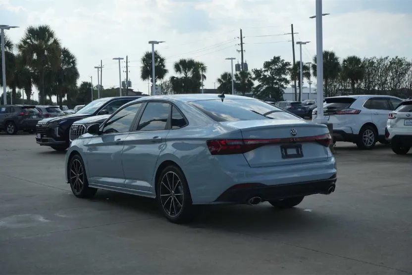 2025 Volkswagen Jetta GLI 2.0T Autobahn photo 1