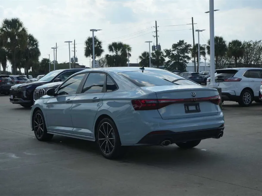 2025 Volkswagen Jetta GLI 2.0T Autobahn photo 1
