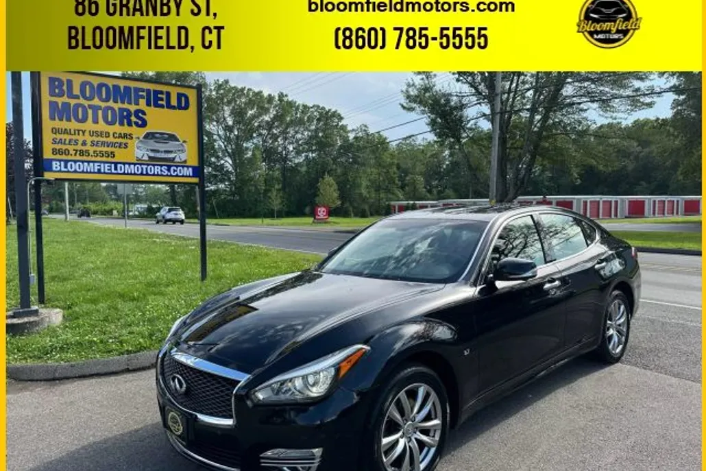 2016 Infiniti Q70 photo 1