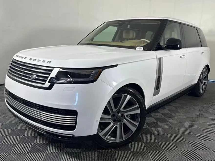 2025 Land Rover Range Rover SV photo 1