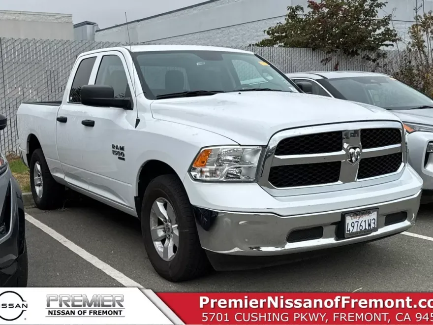 2024 Ram 1500 Classic SLT photo 1
