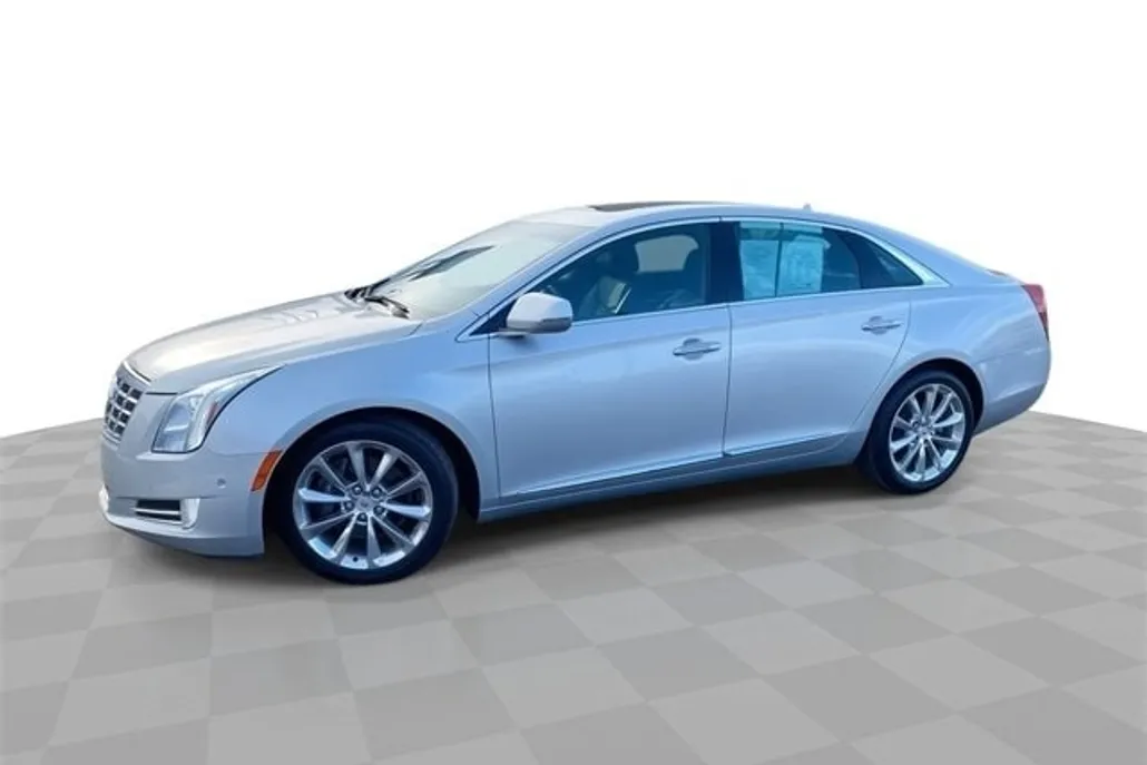 2014 Cadillac XTS Luxury photo 1