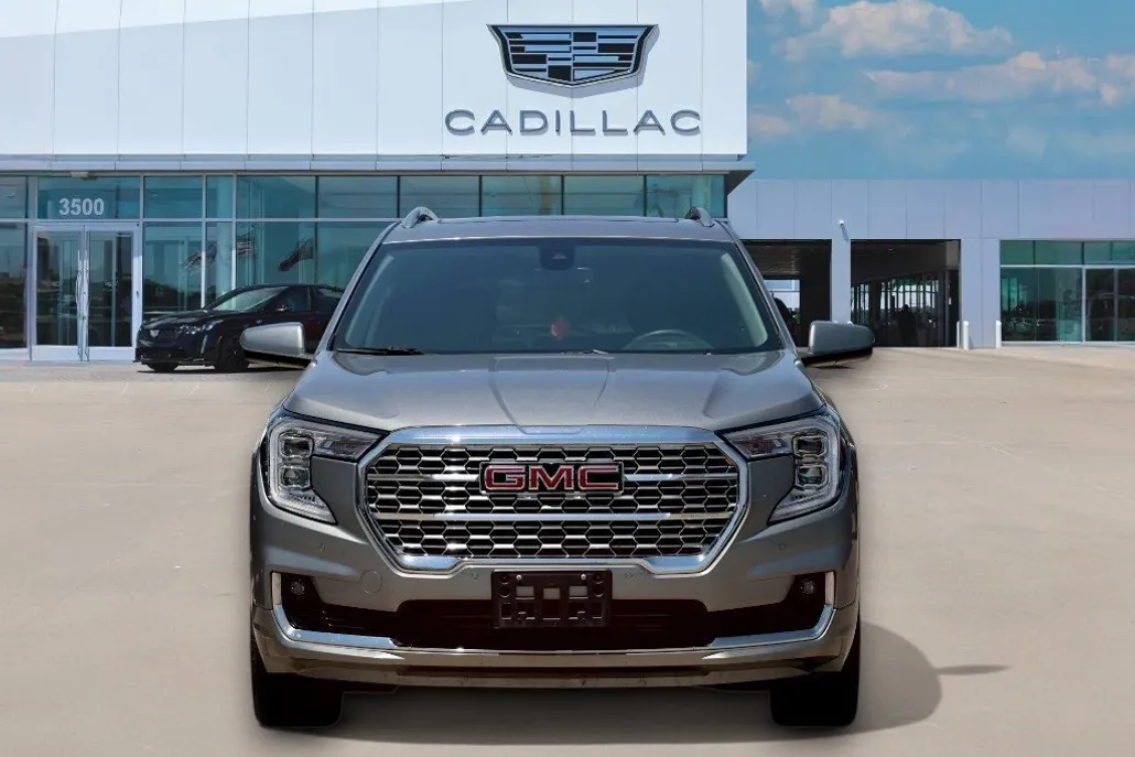 2023 Gmc Terrain Denali photo 1