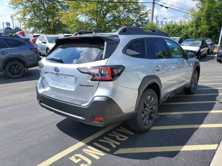 2025 Subaru Outback Onyx Edition photo 1