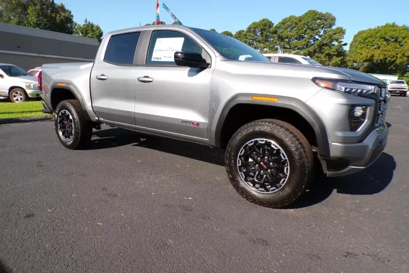 2026 Gmc Canyon AT4 photo 1
