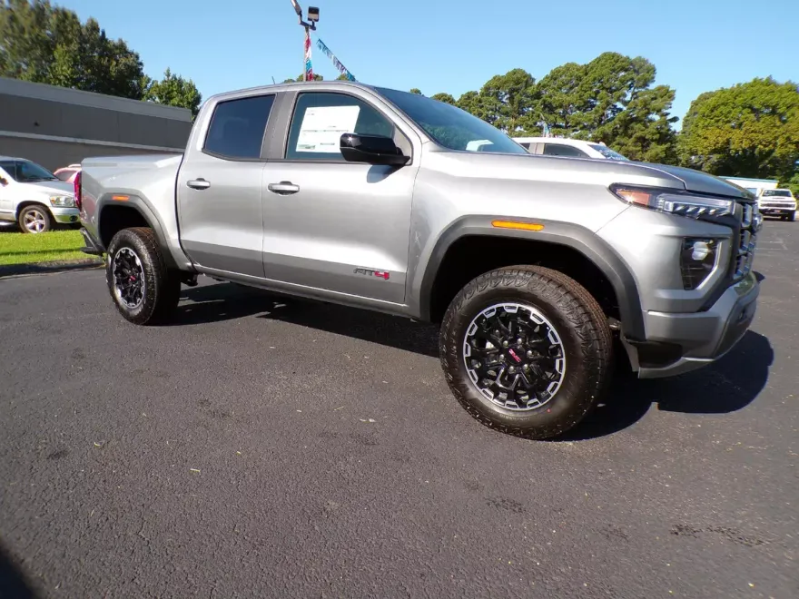 2026 Gmc Canyon AT4 photo 1