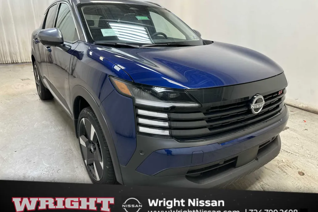 2025 Nissan Kicks SR photo 1