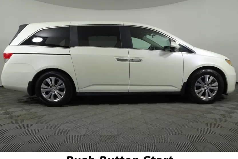 2014 Honda Odyssey EX photo 1