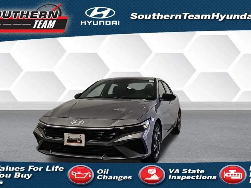 2025 Hyundai Elantra SEL Sport photo 1