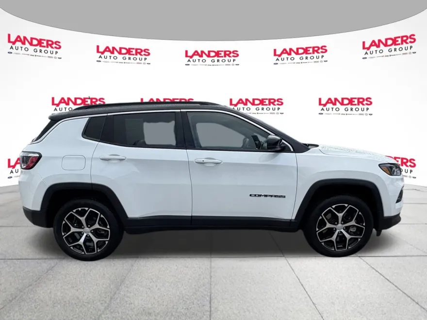 2024 Jeep Compass Limited photo 1