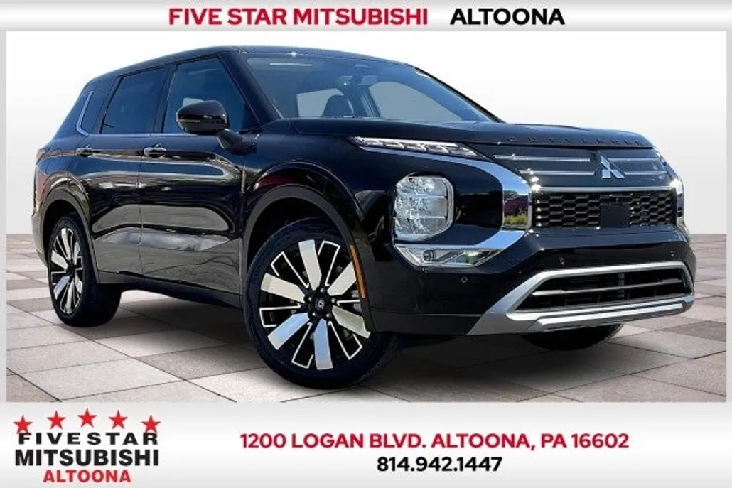 2025 Mitsubishi Outlander SE photo 1
