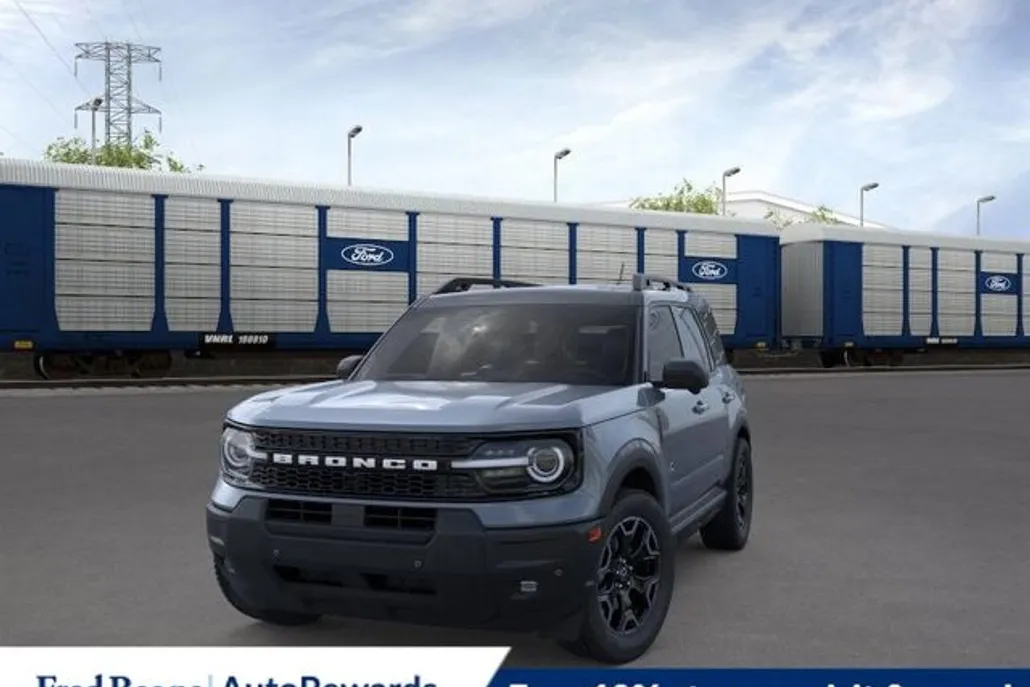 2025 Ford Bronco Sport Outer Banks photo 1