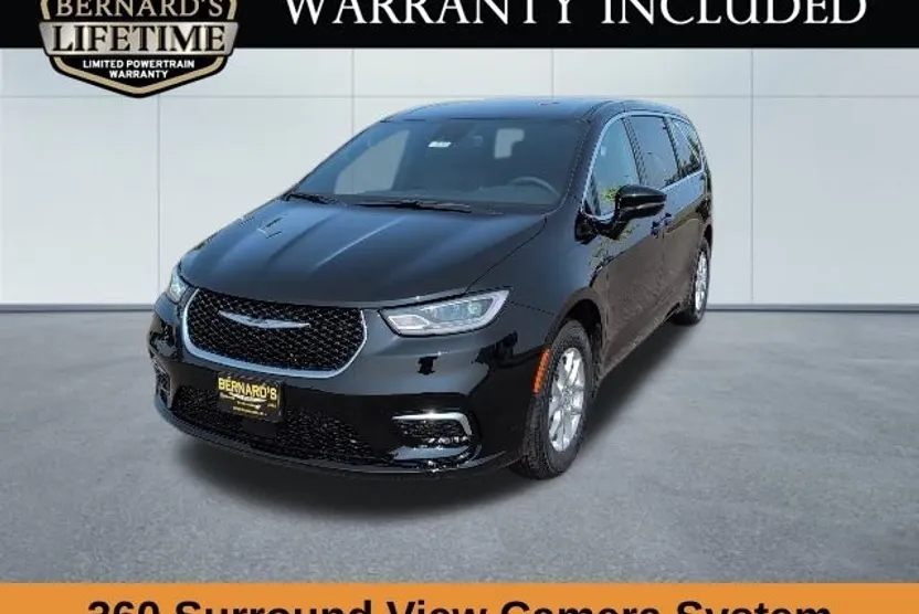 2026 Chrysler Pacifica photo 1