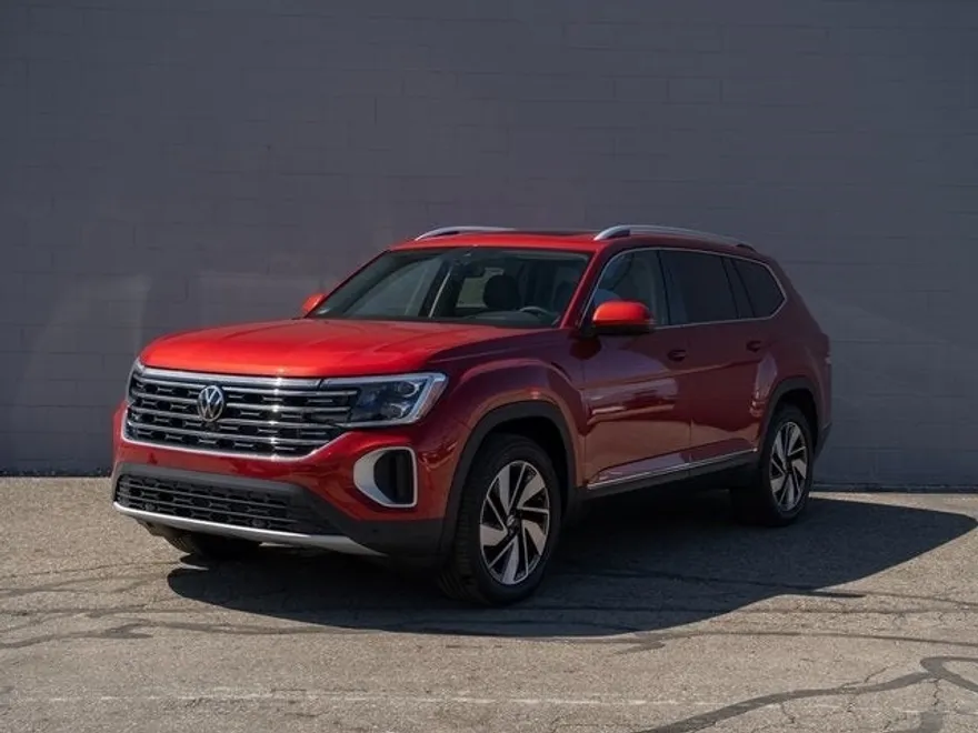 2025 Volkswagen Atlas SEL photo 1