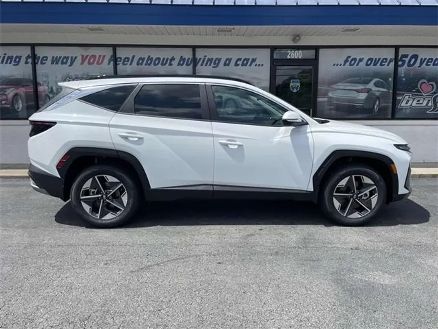2025 Hyundai Tucson Hybrid SEL Convenience photo 1