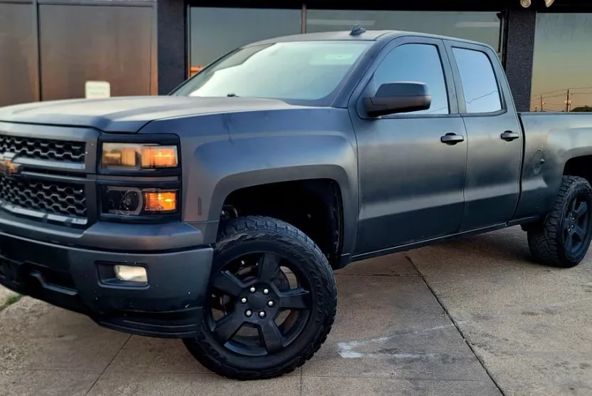 2014 Chevrolet Silverado 1500 LT photo 1