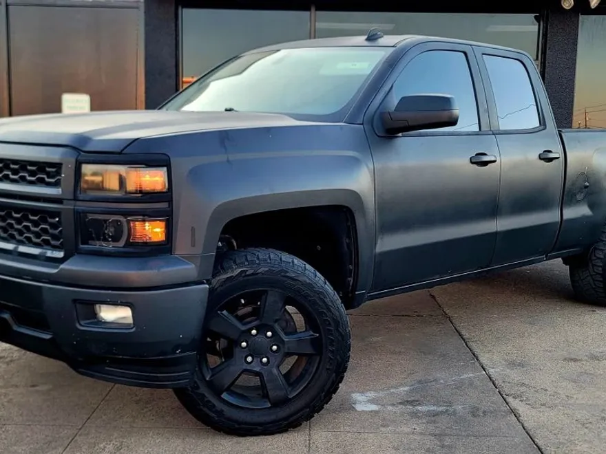 2014 Chevrolet Silverado 1500 LT photo 1