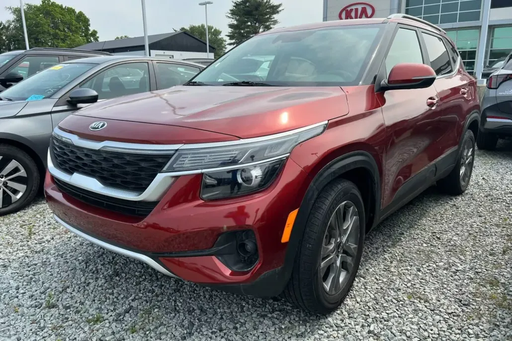2021 Kia Seltos S photo 1