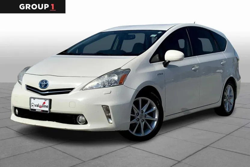 2012 Toyota Prius V Five photo 1