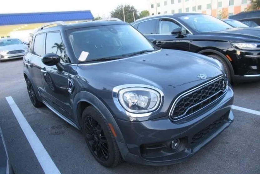 2020 Mini Countryman S photo 1
