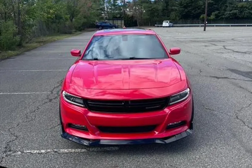 2016 Dodge Charger SXT AWD photo 1
