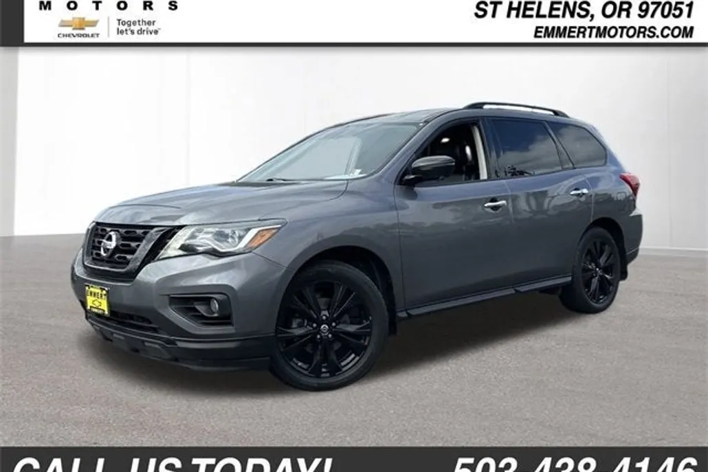 2018 Nissan Pathfinder SL photo 1