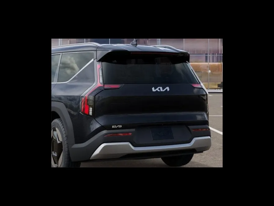 2026 Kia EV9 Wind AWD photo 1