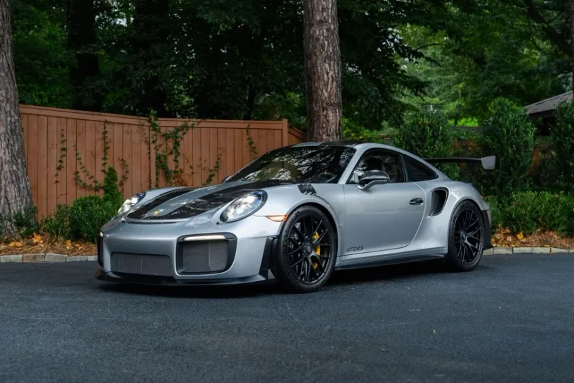 2018 Porsche 911 GT2 RS photo 1