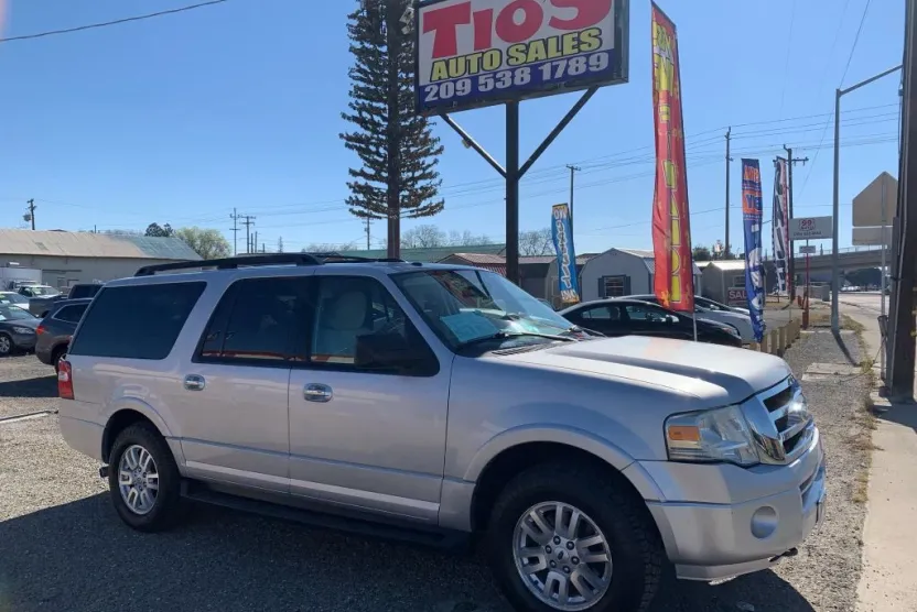 2014 Ford Expedition EL XLT photo 1