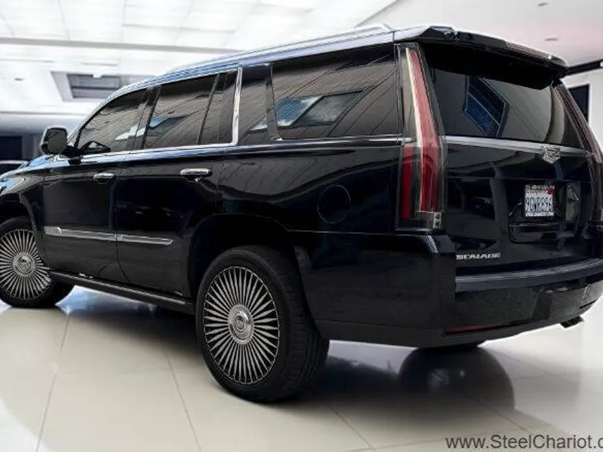 2017 Cadillac Escalade Premium Luxury photo 1