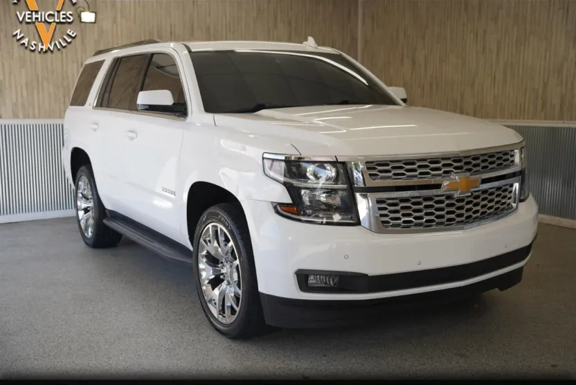 2017 Chevrolet Tahoe LT photo 1