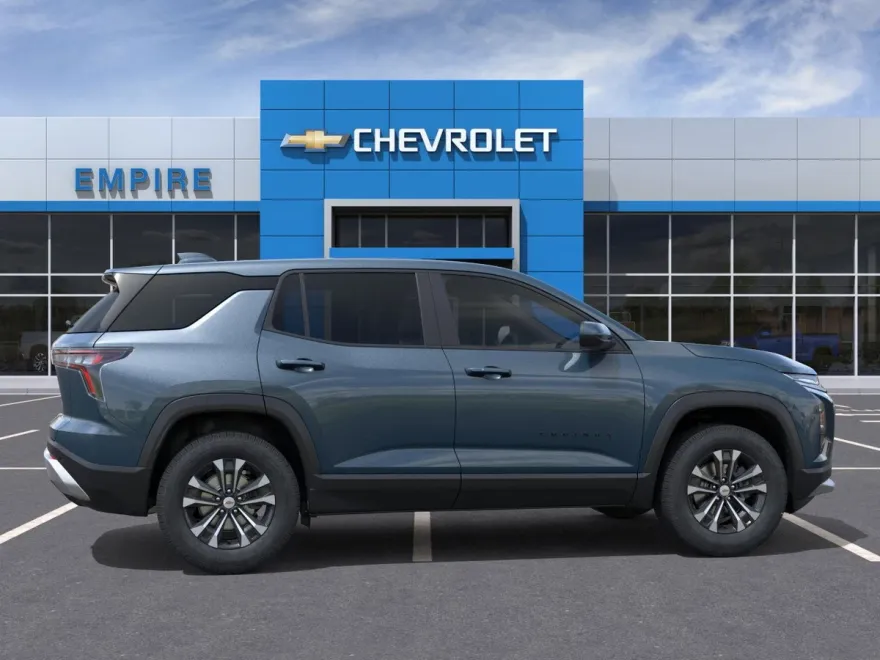 2026 Chevrolet Equinox LT photo 1