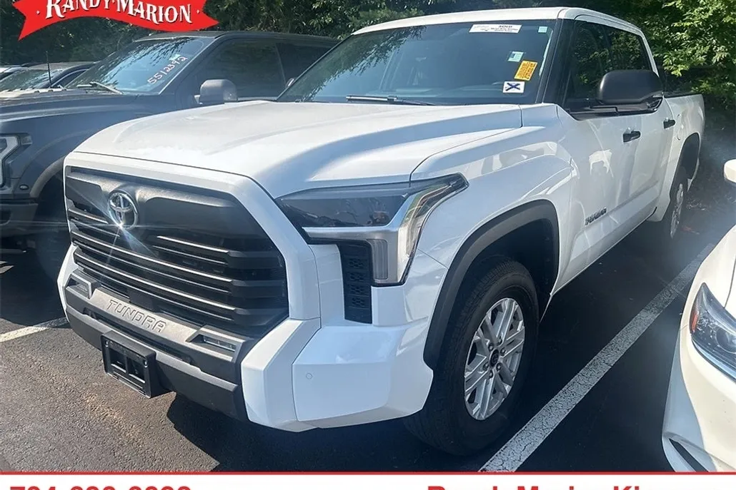 2023 Toyota Tundra SR5 photo 1