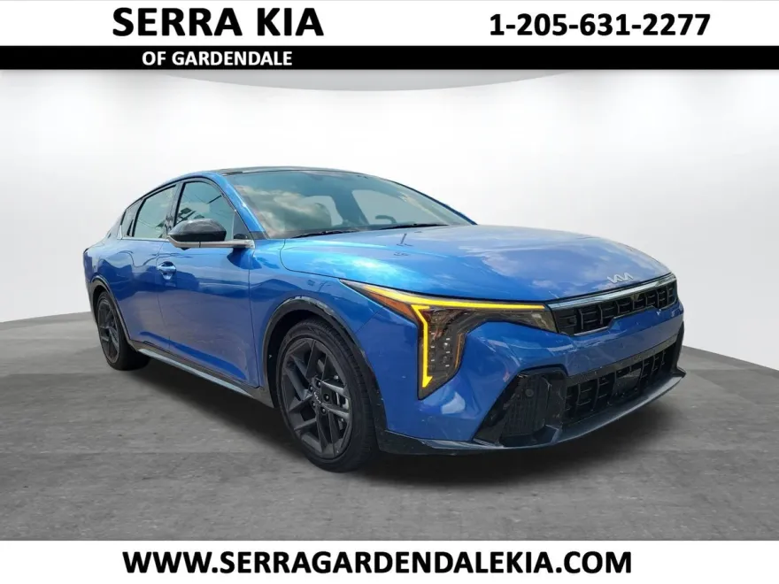 2025 Kia K4 GT-Line Turbo photo 1