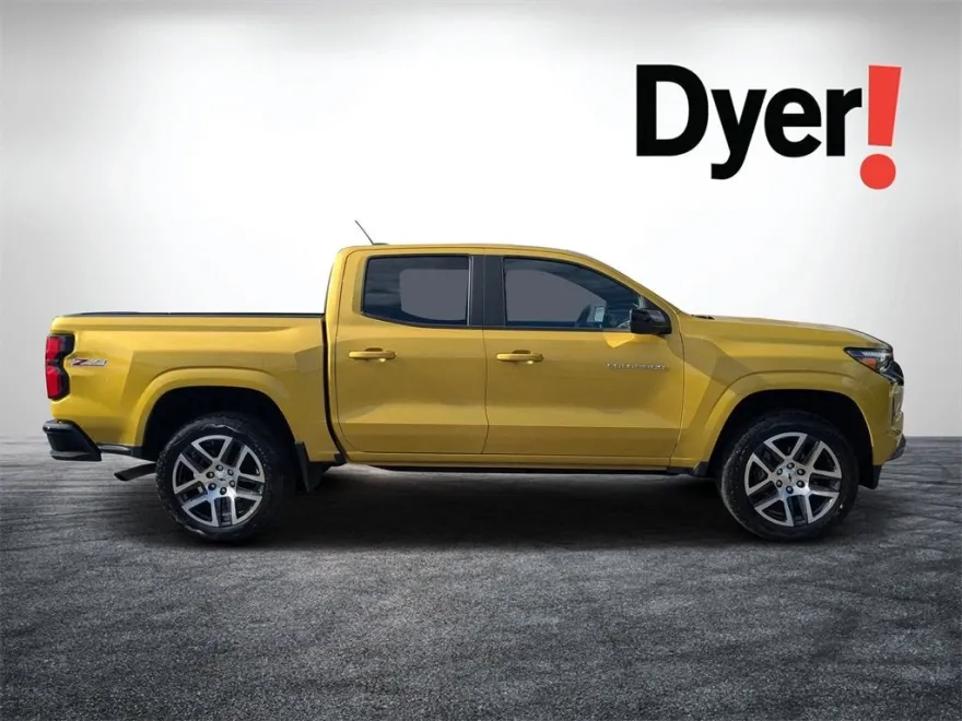 2023 Chevrolet Colorado Z71 photo 1