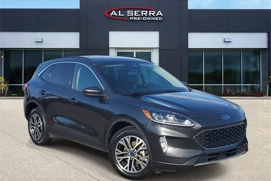 2020 Ford Escape SEL photo 1