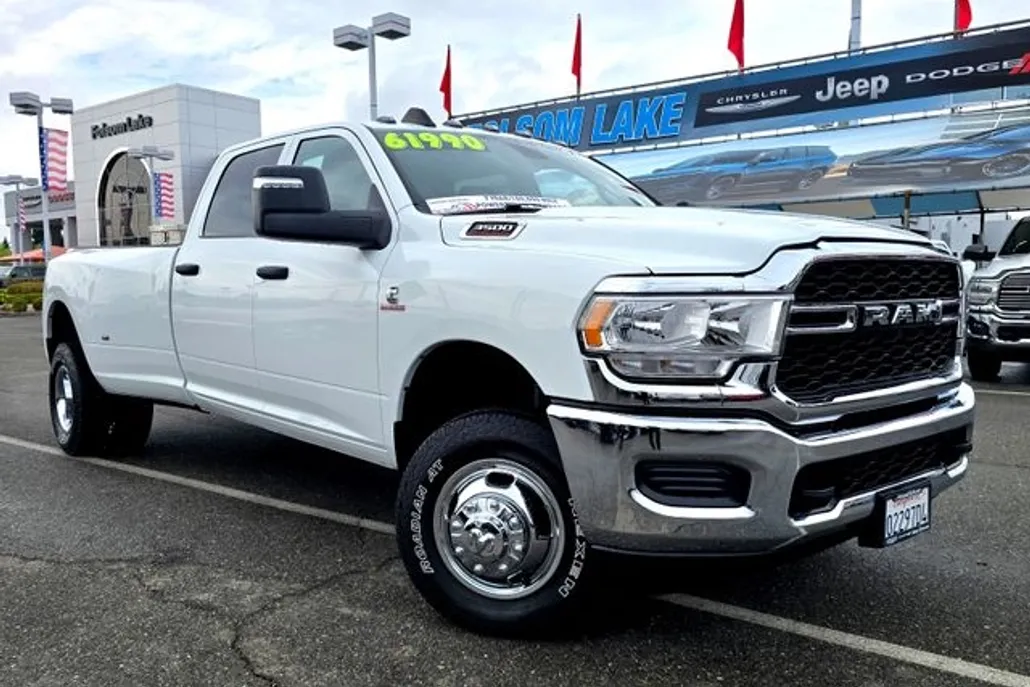 2024 Ram 3500 Tradesman photo 1