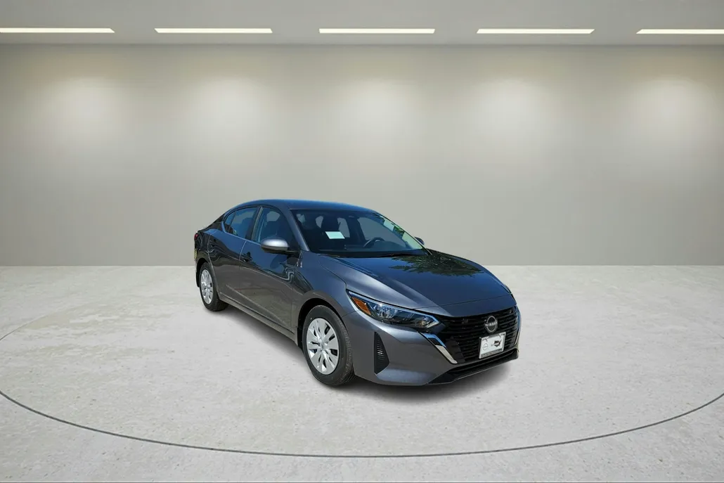 2025 Nissan Sentra S photo 1