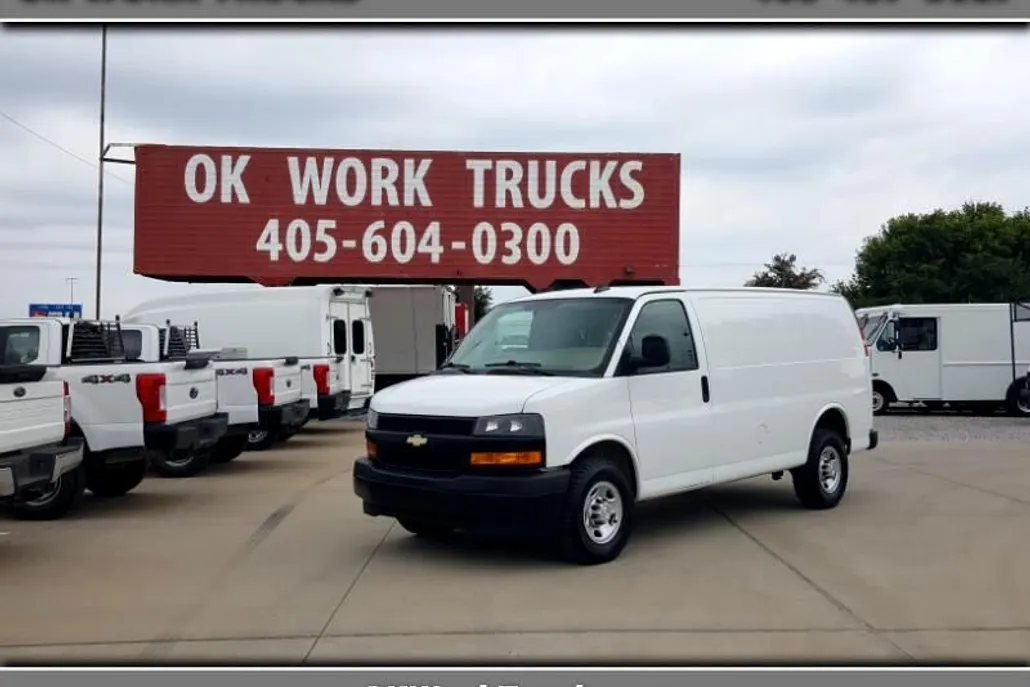 2019 Chevrolet Express 2500 Cargo photo 1