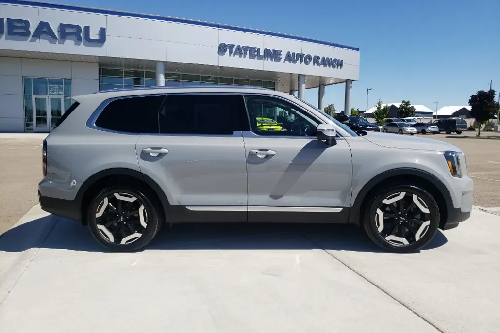 2023 Kia Telluride EX photo 1