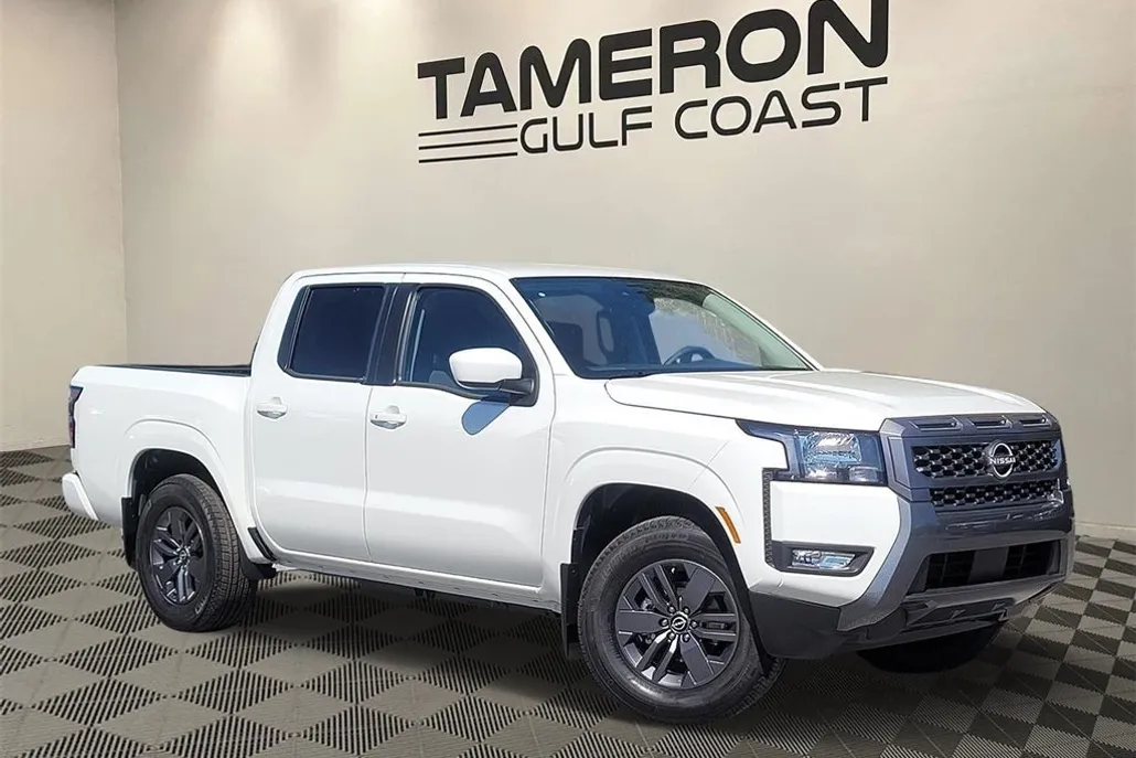 2025 Nissan Frontier SV photo 1