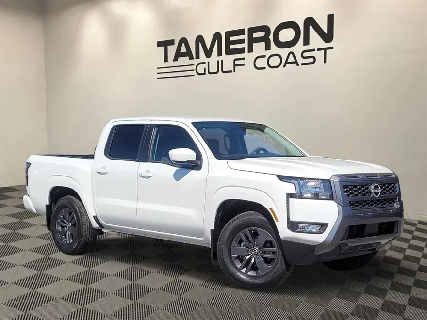 2025 Nissan Frontier SV photo 1