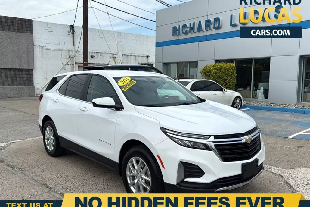 2022 Chevrolet Equinox LT photo 1