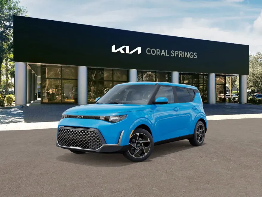 2025 Kia Soul EX photo 1