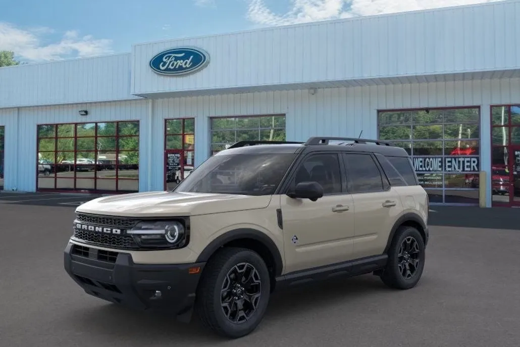 2025 Ford Bronco Sport Outer Banks photo 1