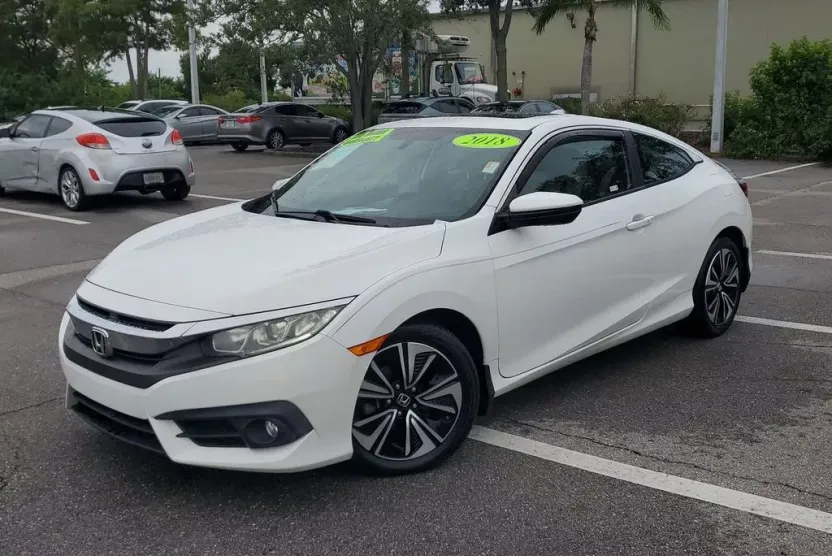 2018 Honda Civic EX-T photo 1