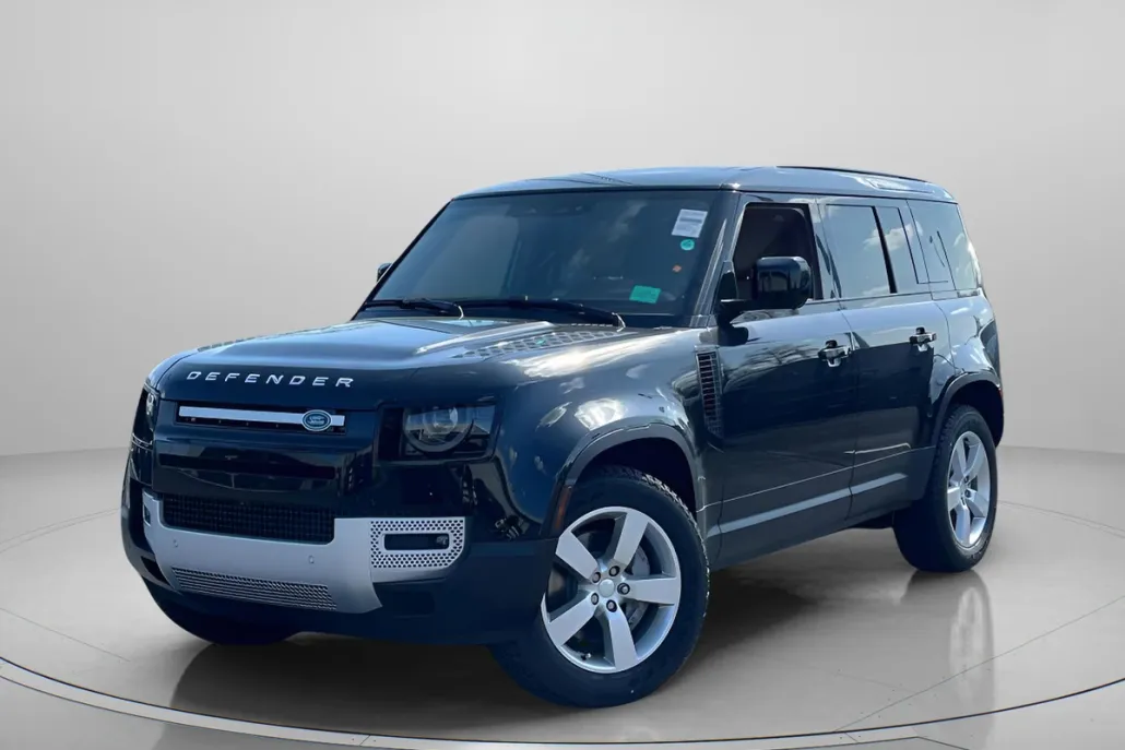 2025 Land Rover Defender 110 S photo 1