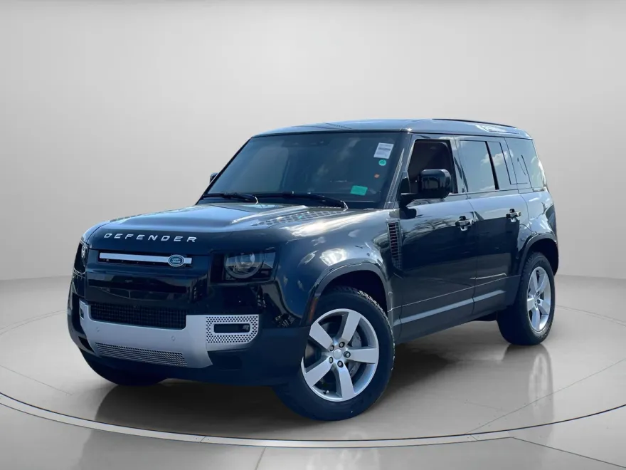2025 Land Rover Defender 110 S photo 1